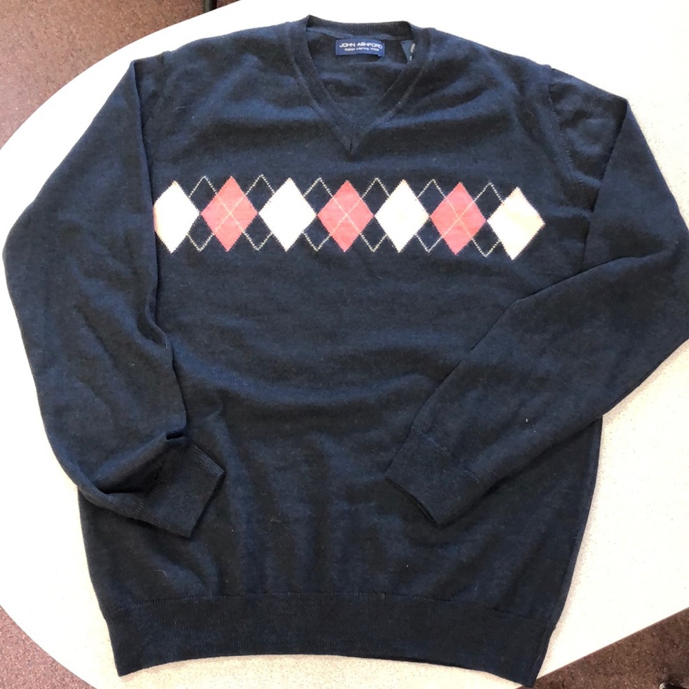 Men’s John Ashford Sweater. Size small.